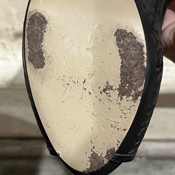 Badgley Mischka Leather Lasercut Accents Black Pumps Size 8.5 M - Picture 14 of 16